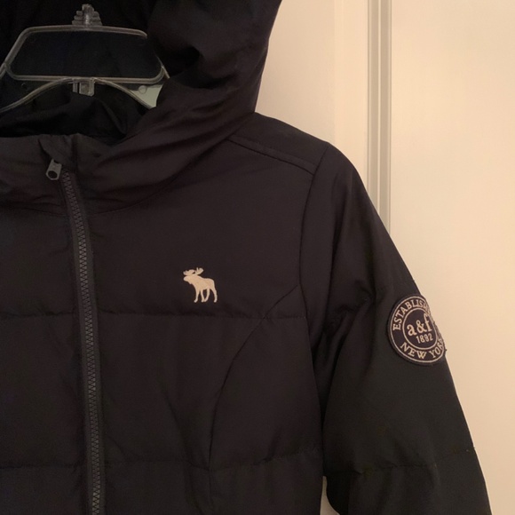 Abercrombie Kids Navy Blue Hooded Down Puffer Jacket Size XL - Picture 3 of 15